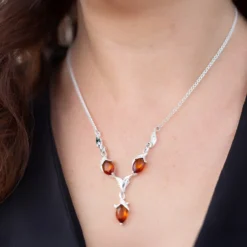 Baltischer Sunrise-Bernstein-Silbercollier
