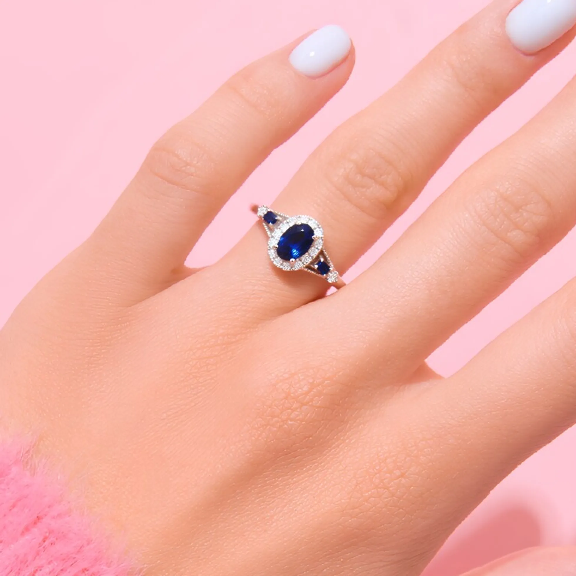 Blauer Ceylon-Saphir-Goldring
