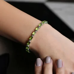 Burmesischer Peridot-Silberarmband