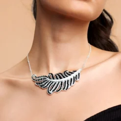 Edelstein-Silbercollier