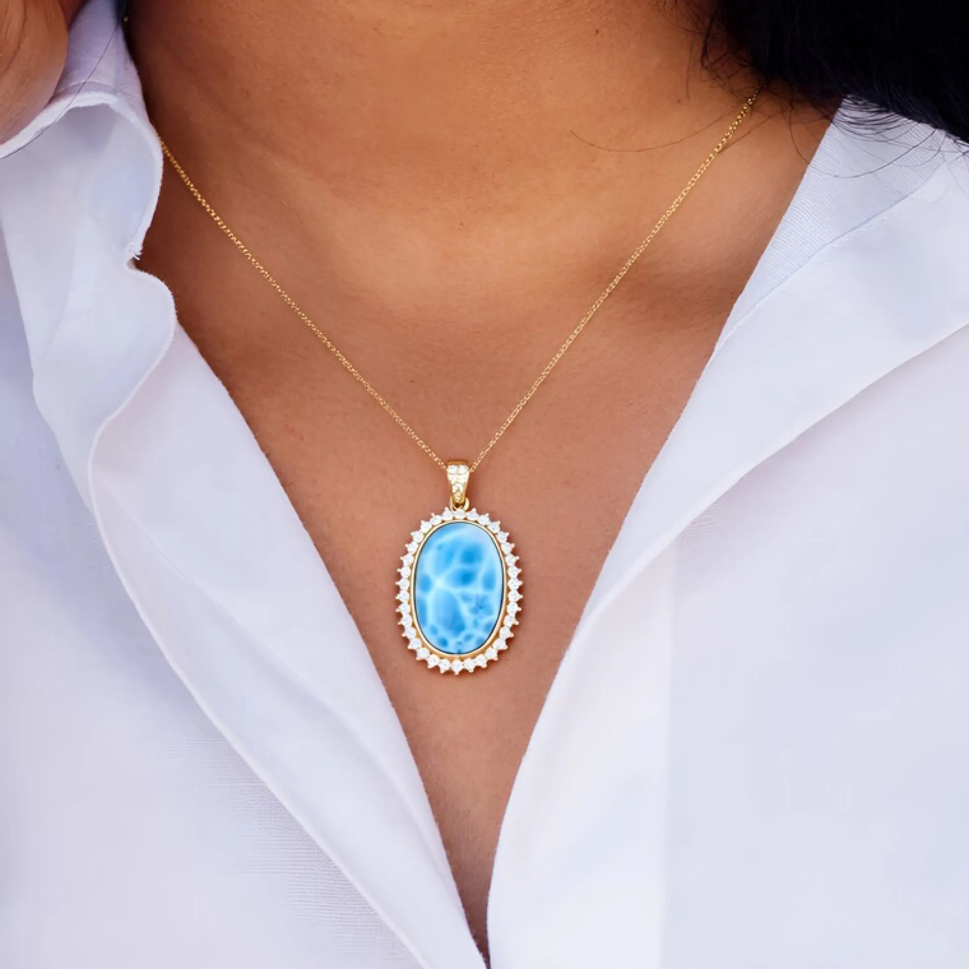 Larimar-Goldanhänger