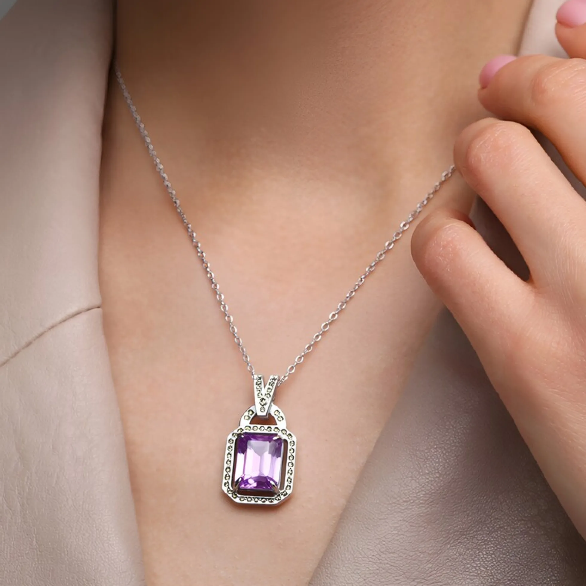 Lavendel-Amethyst-Silberanhänger