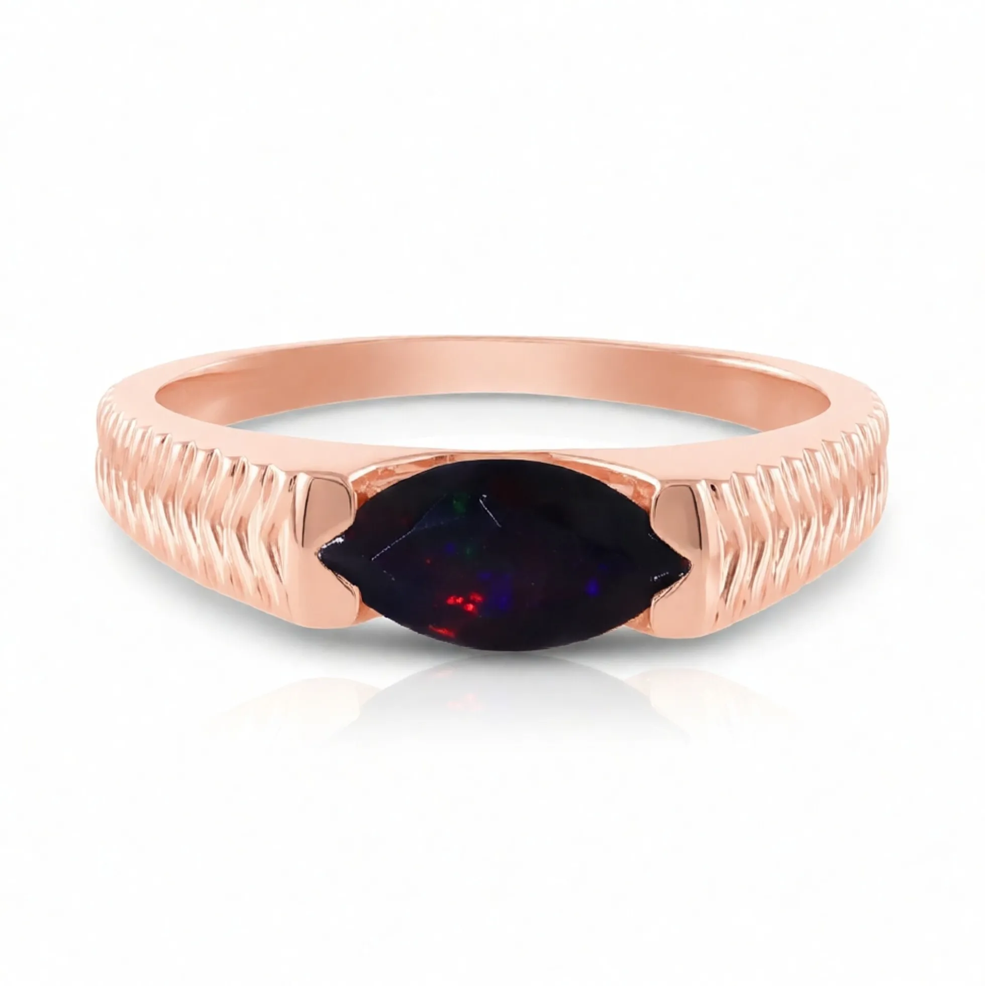 Mezezo-Opal-Goldring