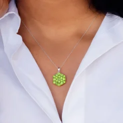 Peridot-Silberanhänger
