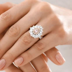 Pinkfarbener I1 Brillant-Goldring