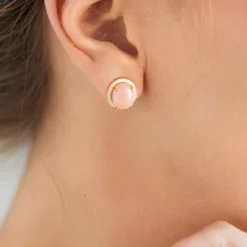 Pinkfarbener Opal-Goldohrringe