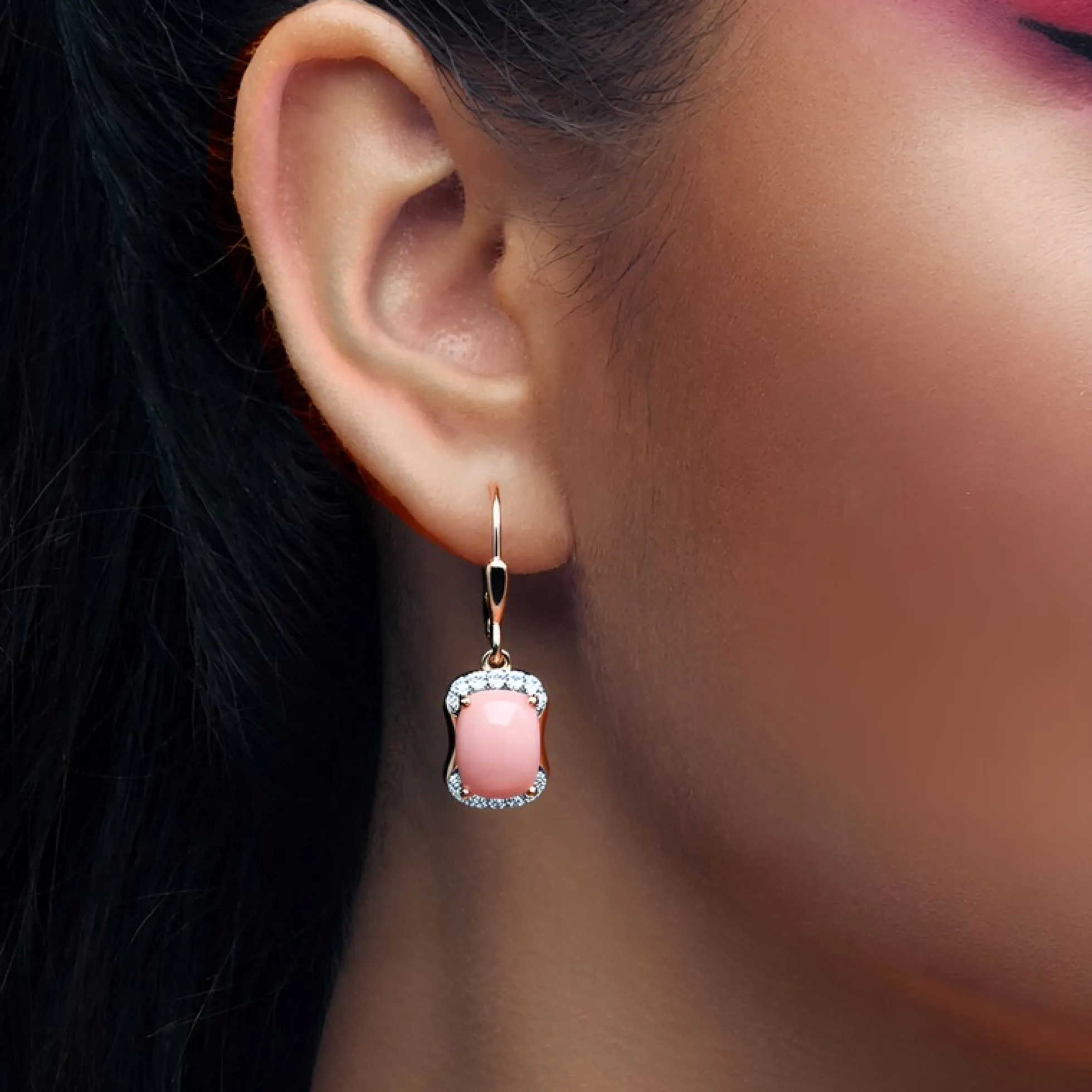 Pinkfarbener Opal-Silberohrringe