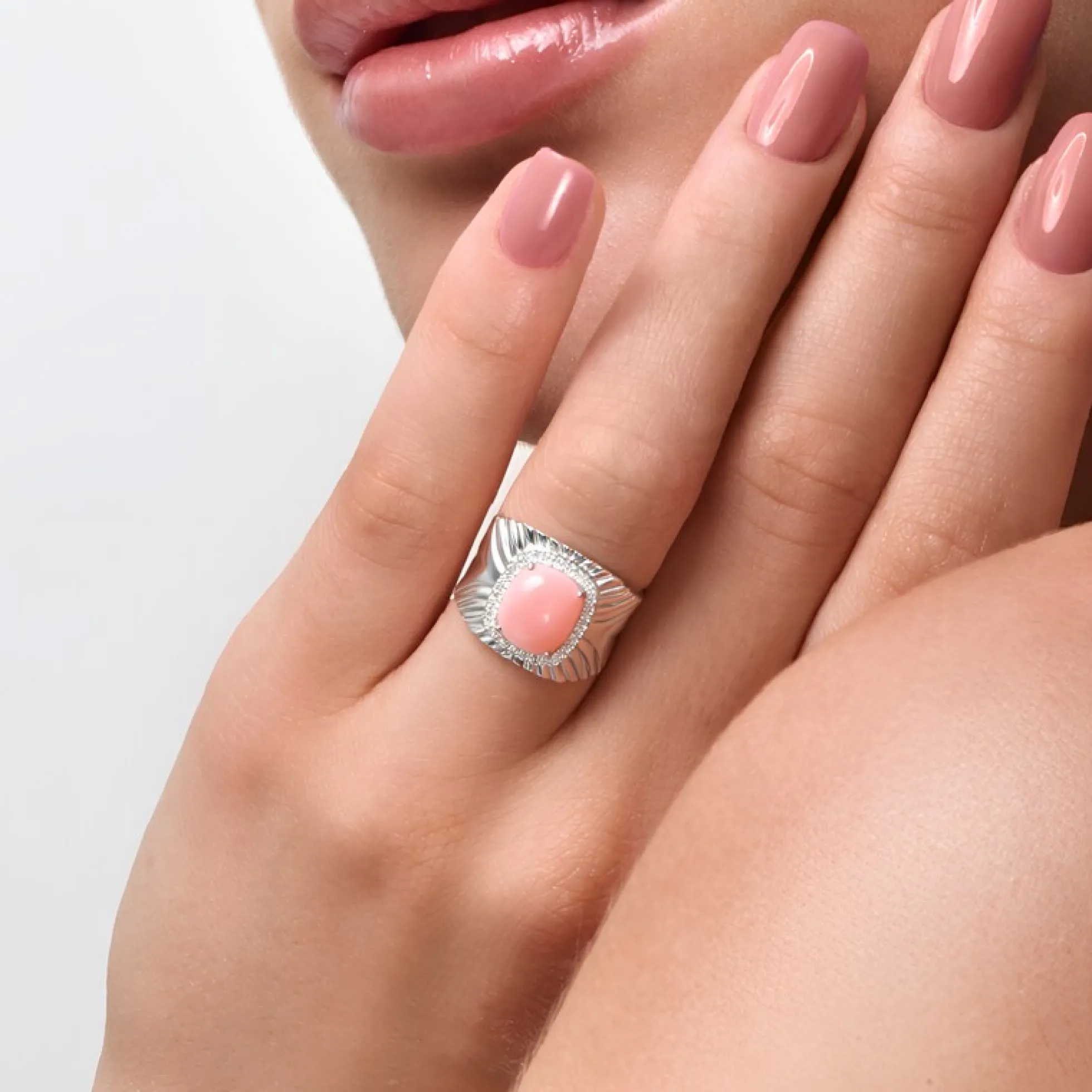 Pinkfarbener Opal-Silberring