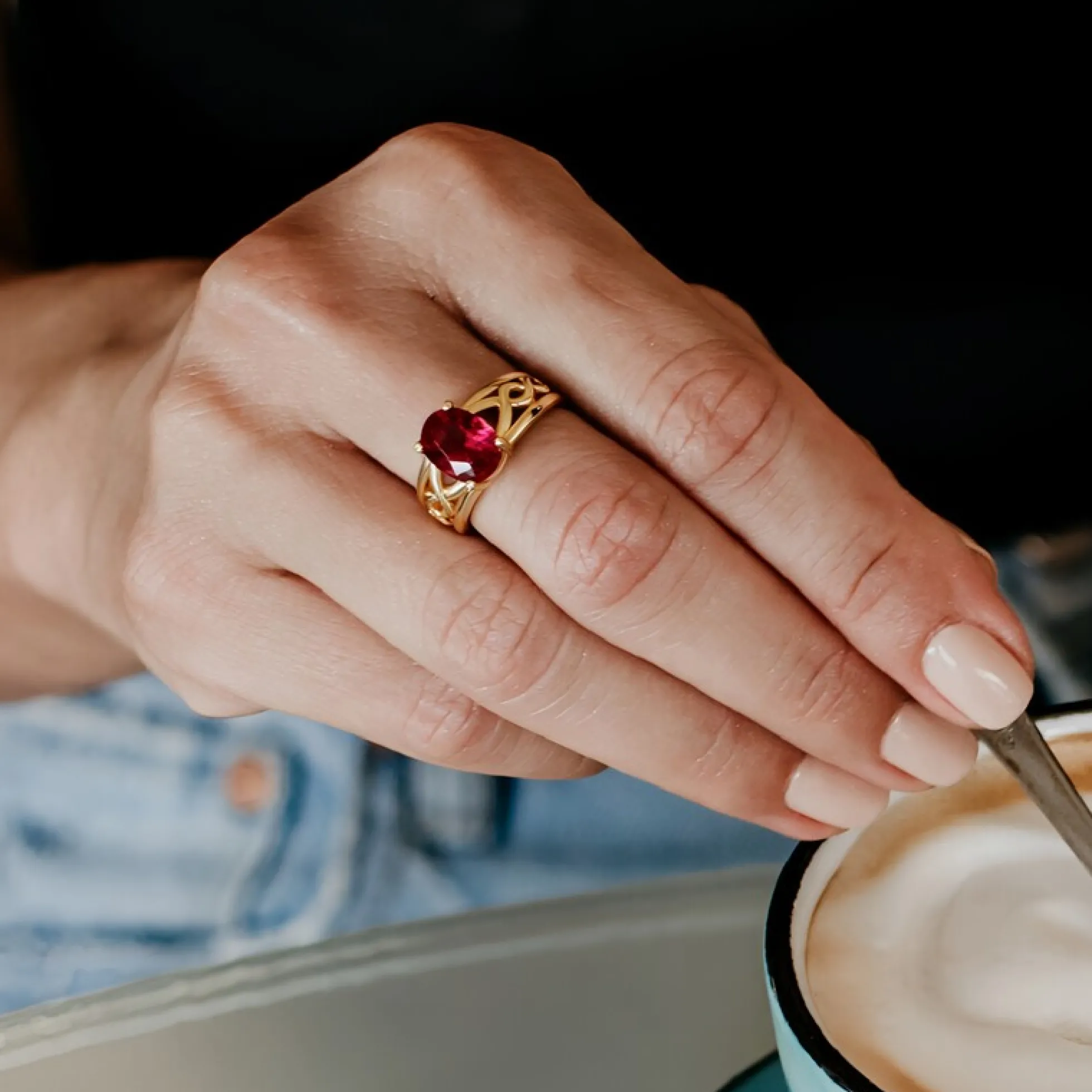Roter Apatit-Goldring