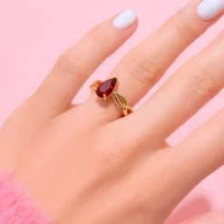 Roter Apatit-Goldring