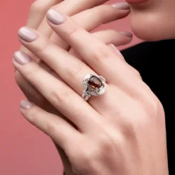 Rotes Tigerauge-Silberring