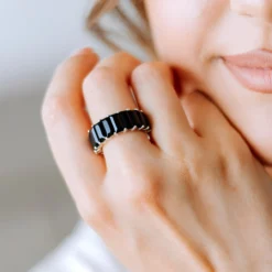Schwarzer Onyx-Silberring