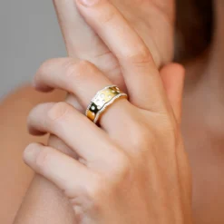 SI1 (G) Brillant-Goldring
