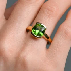 Wagogo-Peridot-Goldring