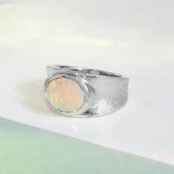 Welo-Opal-Silberring